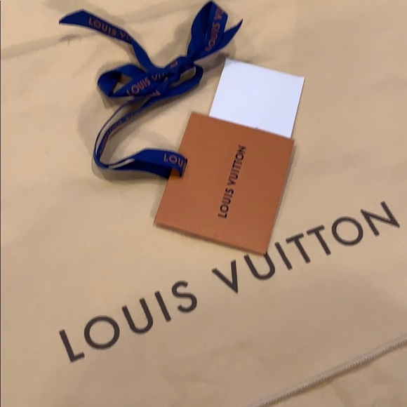LV gift tag - Picture 2 of 4